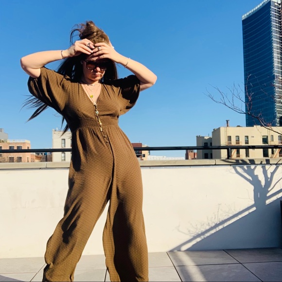 UO Vintage Bell Sleeve V-neck Earthy Jumpsuit Long Legs - Picture 7 of 16